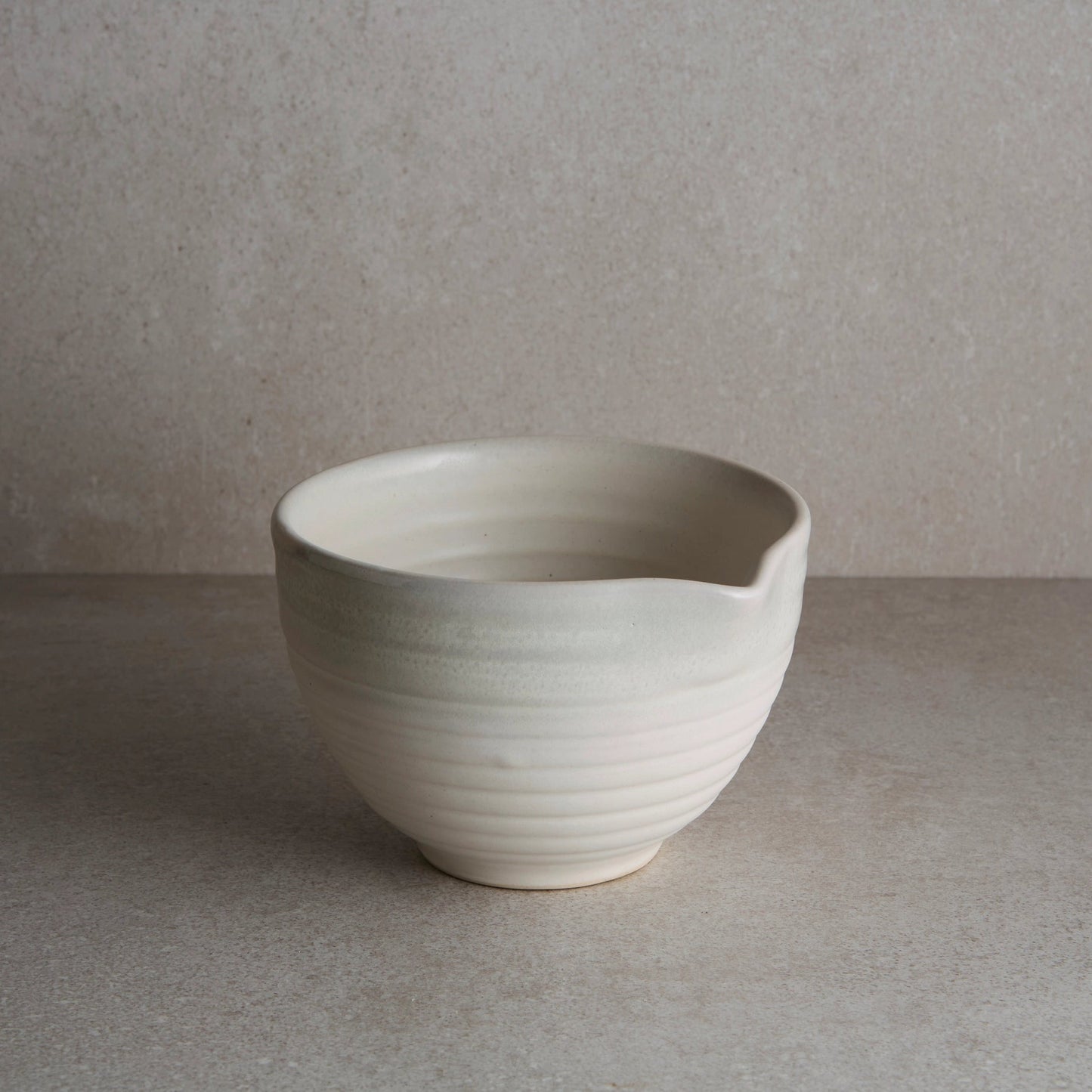 Matte Grey Matcha 12 oz "Yukiwa" Bowl with Spout