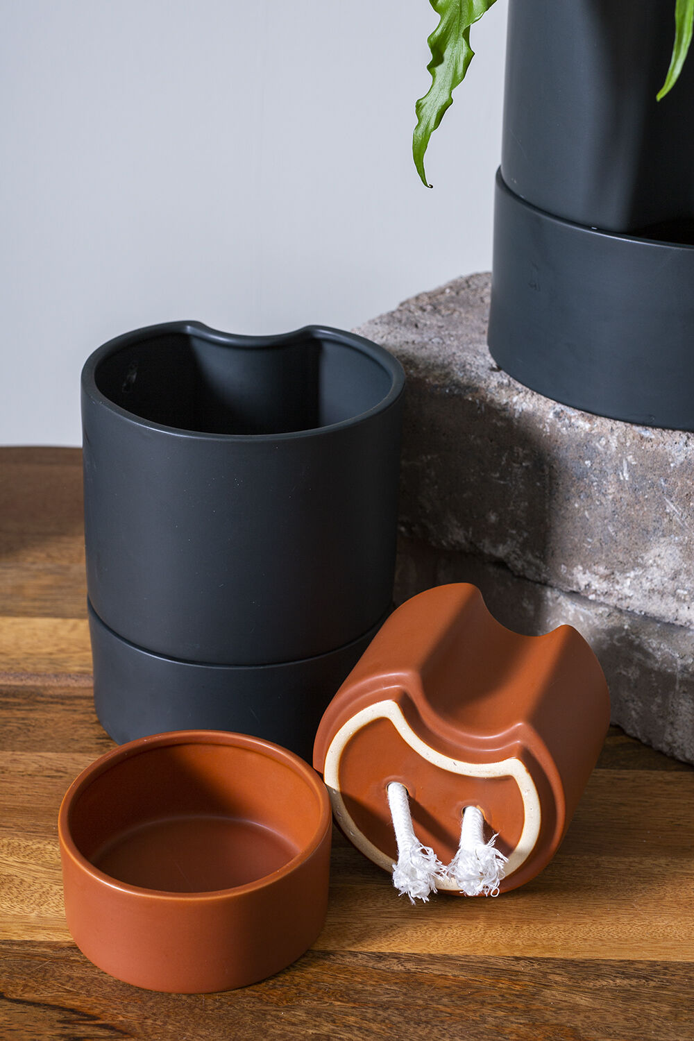 Jett Pot White, Black Planter Pot for Plants | Home Decor - Rustike Home