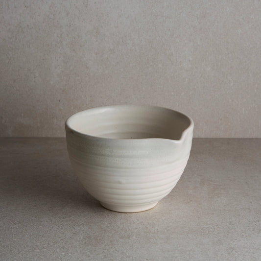 Matte Grey Matcha 12 oz "Yukiwa" Bowl with Spout