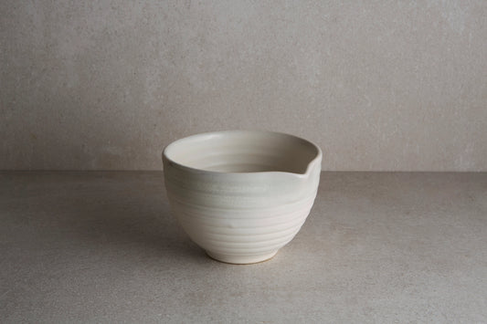 Matte Grey Matcha 12 oz "Yukiwa" Bowl with Spout