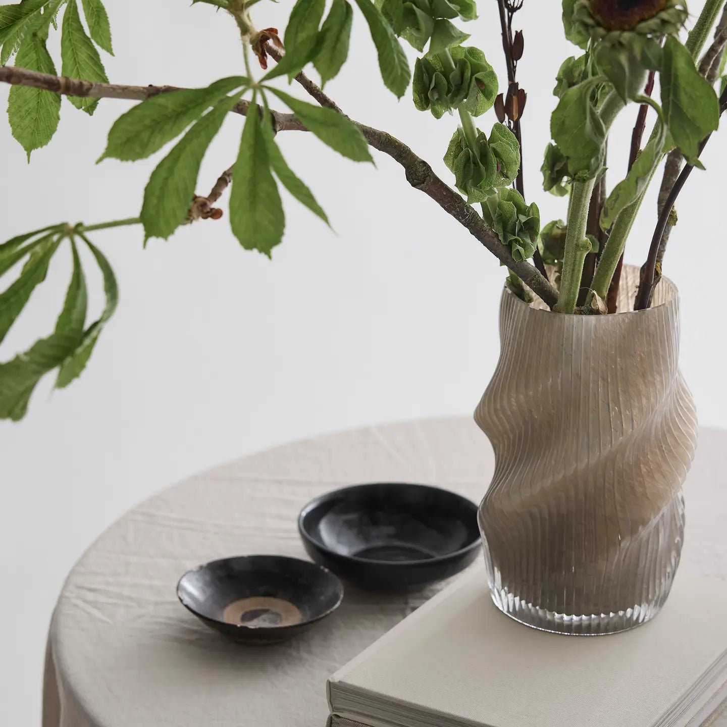Fano Sculptural Ribbed Glass Vase – Smoke Brown