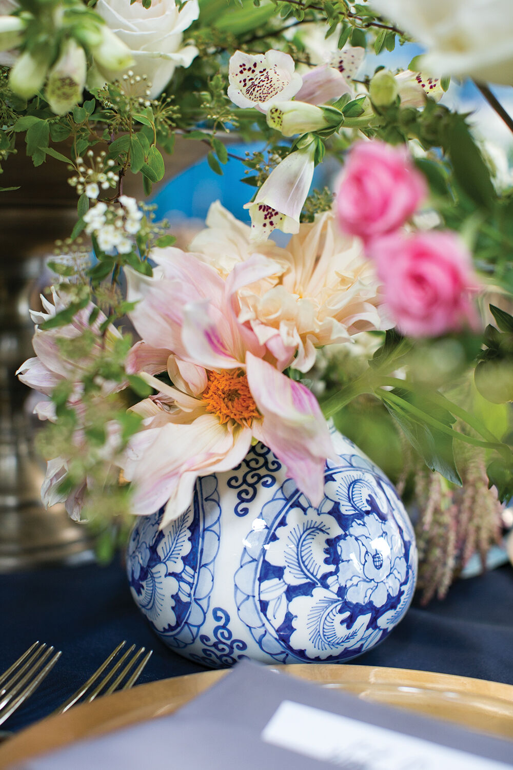 Round White & Blue "Leonor" Vase | Home Decor