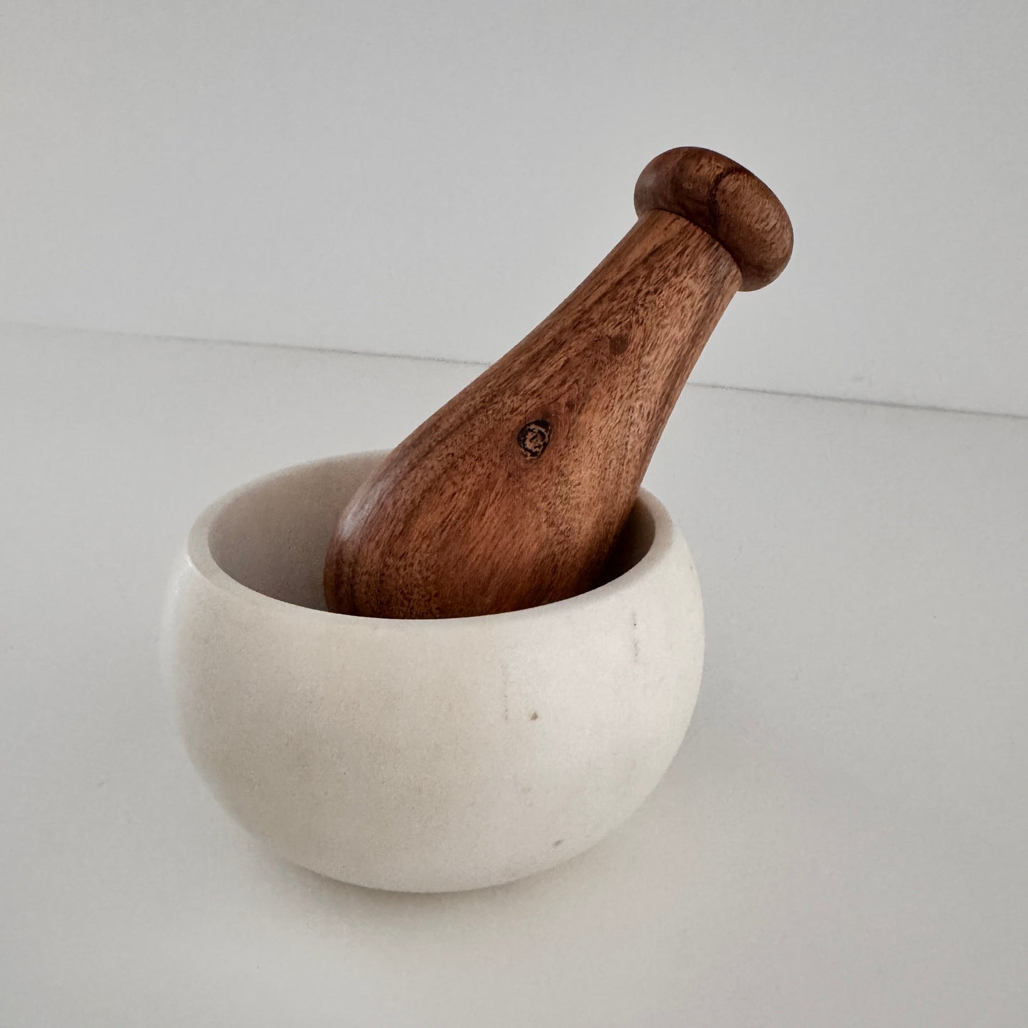 White Marble & Wood "Llely" Mortar & Pestle - Rustike Home