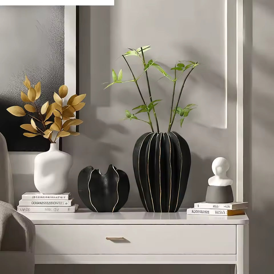 Ceramic Starfruit "Black" Decorative Flower Vase for Plants and Home Decor