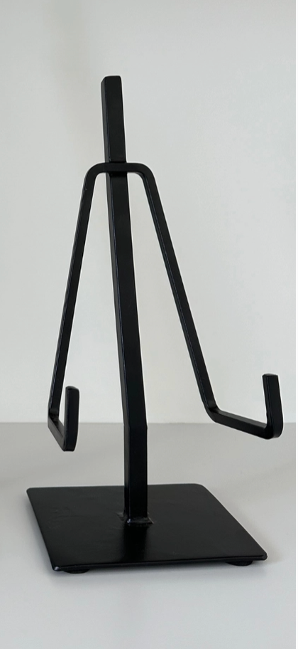 Dual Arm Black Iron Easel | Home Decor - Rustike Home