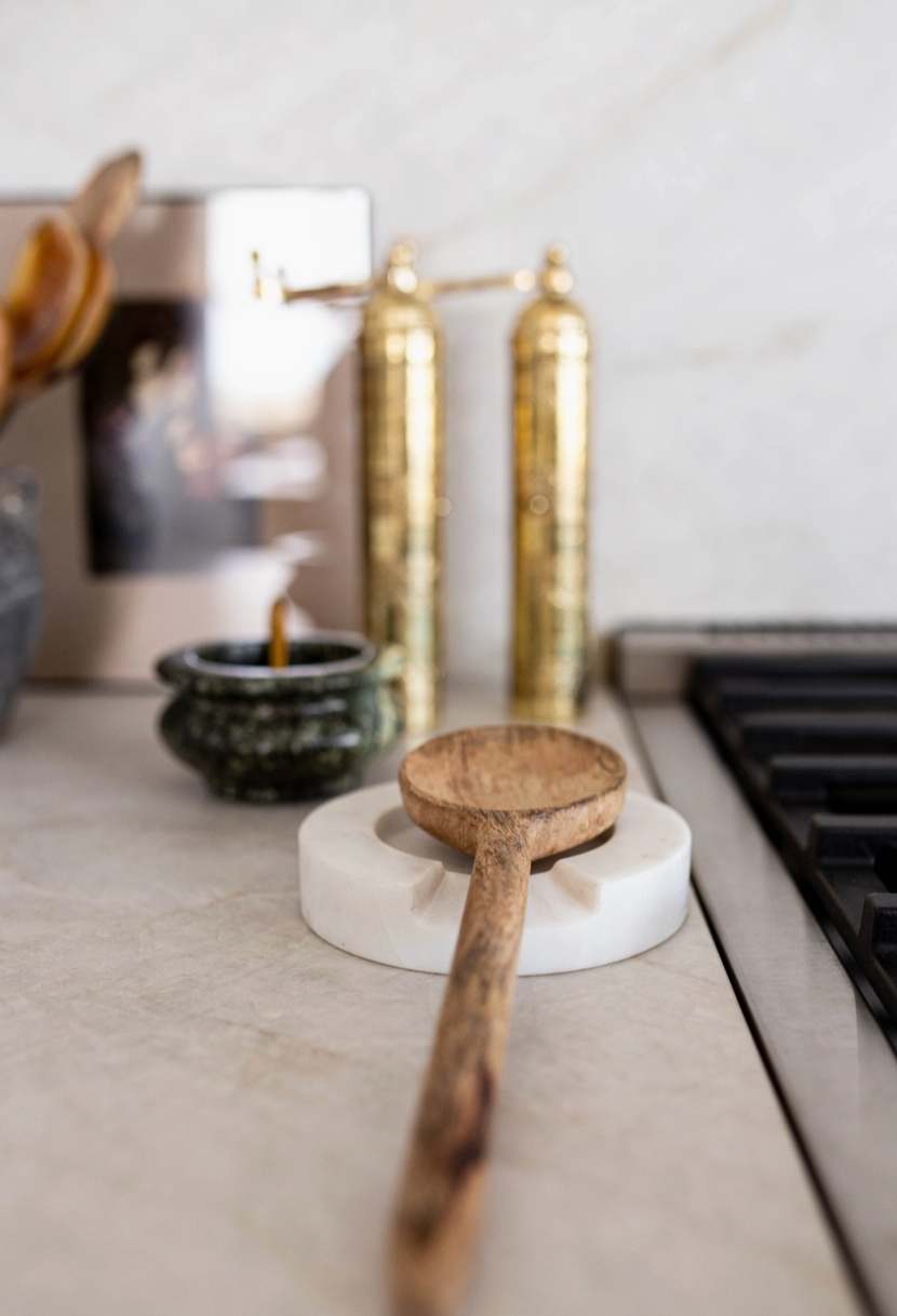 Turned White Marble Round Spoon Rest - Rustike Home