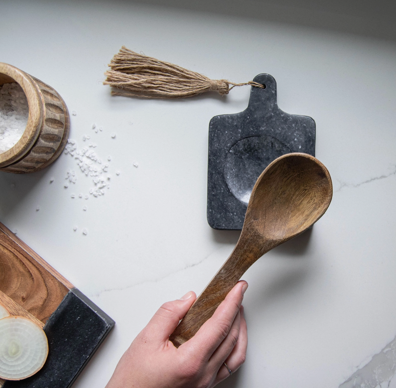 Black & White Marble Paddle Spoon Rest with Jute Tassel - Rustike Home