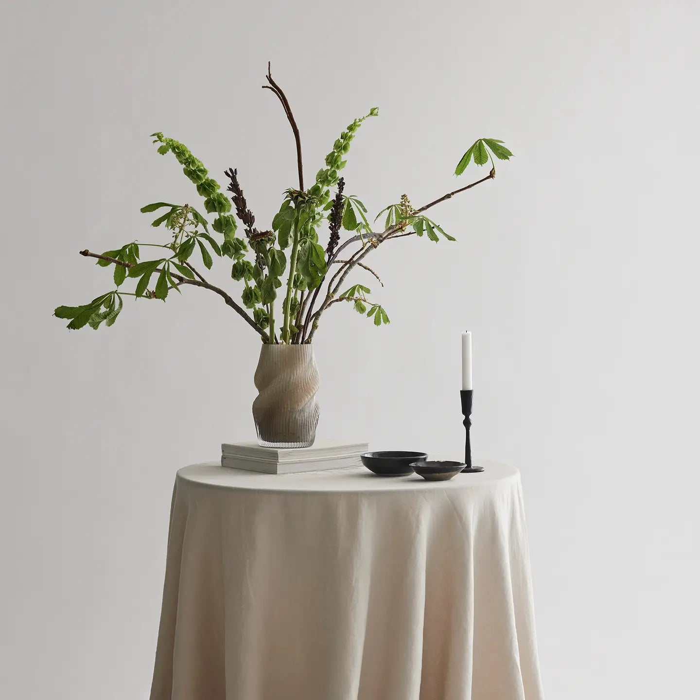 Fano Sculptural Ribbed Glass Vase – Smoke Brown