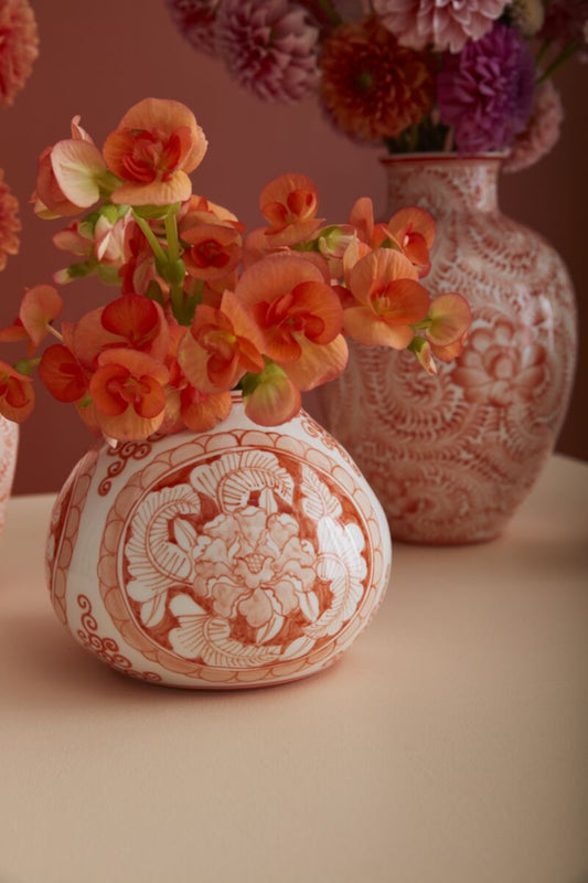 Coral Eleanor Floral Decorative Vase – Orange & White
